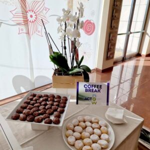 coffee-break-Lecce_Foyer-leone-di-Messapia_OG